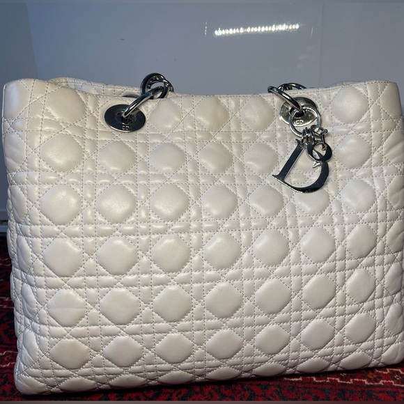 Dior Tote - Picture 1 of 8
